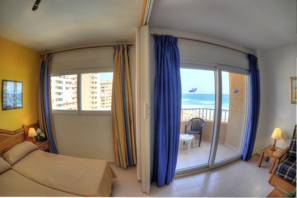 Apartamentos La Mirage La Manga Ruang foto