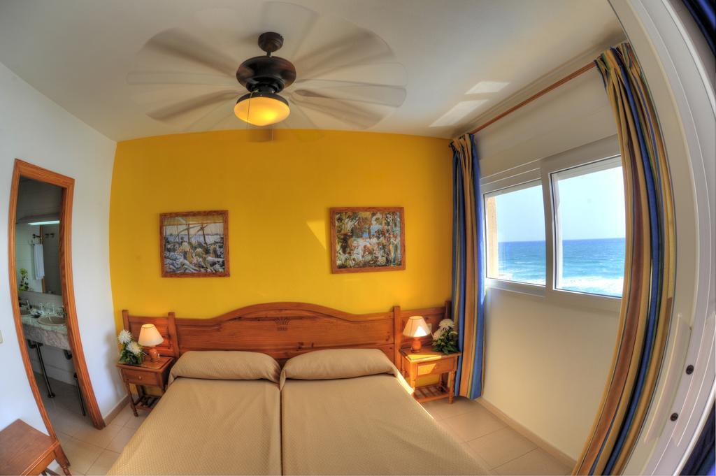 Apartamentos La Mirage La Manga Ruang foto