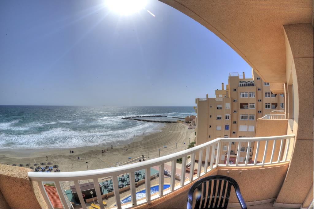 Apartamentos La Mirage La Manga Ruang foto